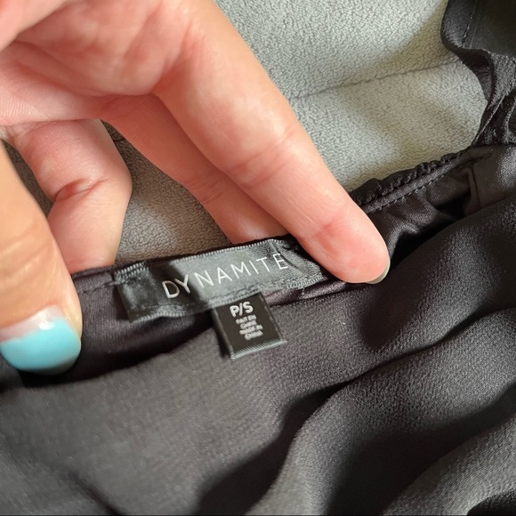 DYNAMITE Balloon Sleeve Blouse - Picture 2 of 5